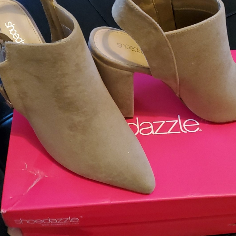 Shoes - Picture 1 of 3